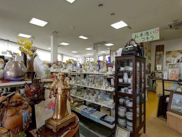 リサイクルショップ おもしろSHOP 西条店｜コレパノ